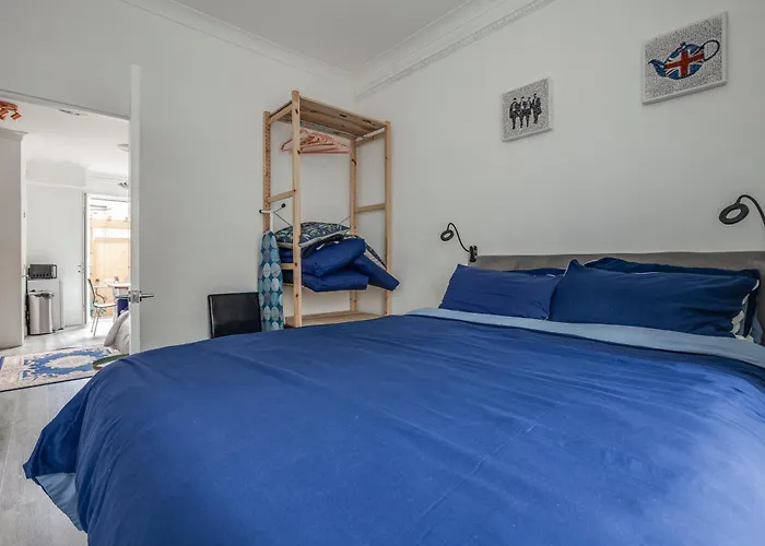 Wimbledon 2 Bed Tennis & Travel